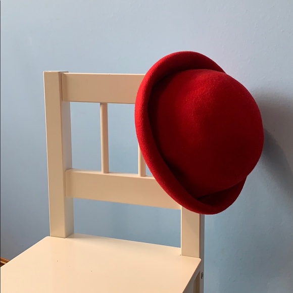 Red Hat - Picture 2 of 2